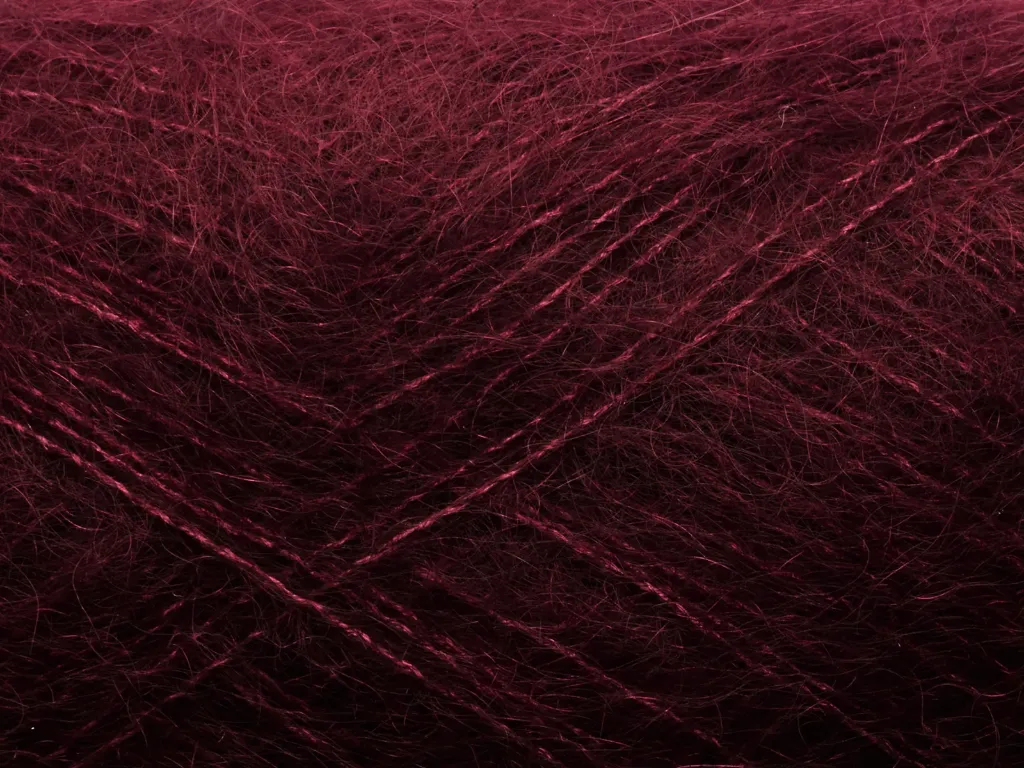 Tilia (382 - Dark Bordeaux)